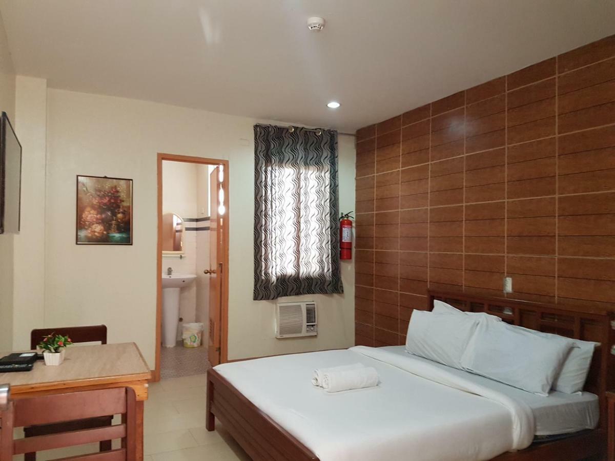 Joyful Island Hostel - Cebu City Extérieur photo